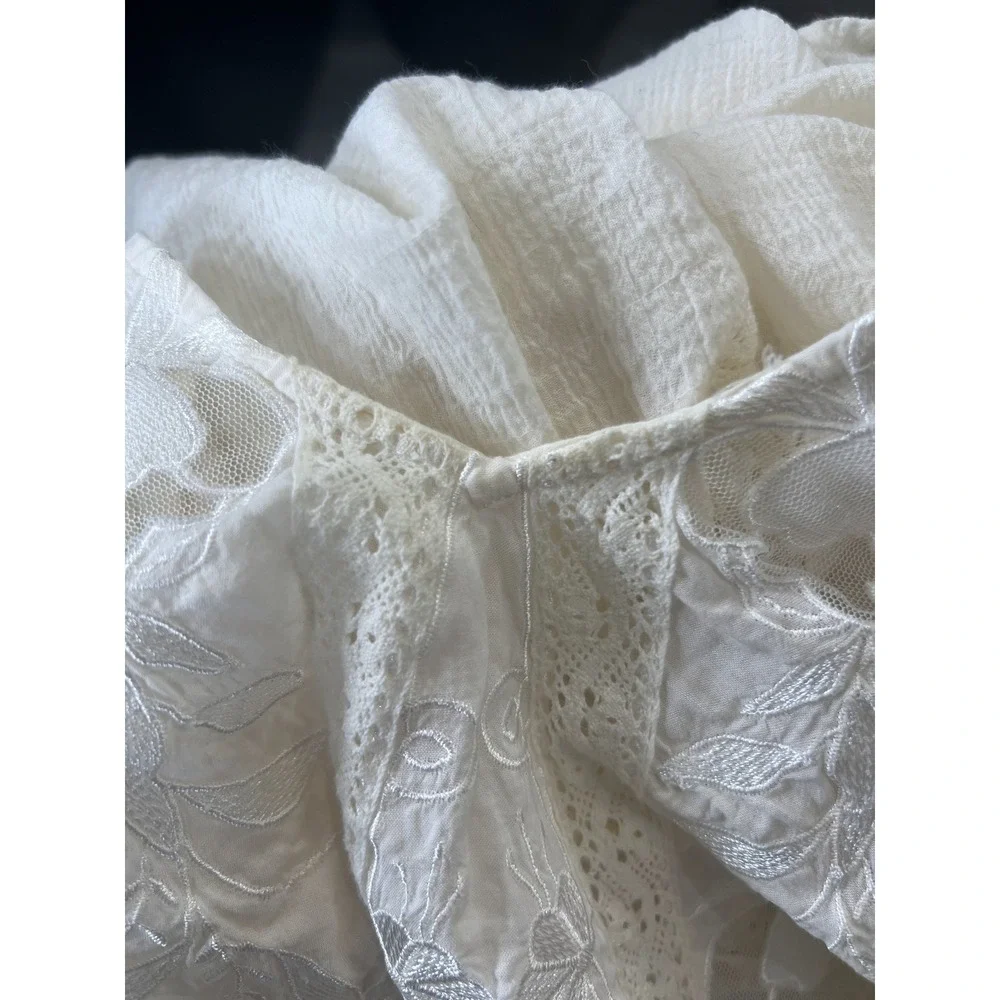 Free People Cream Embroidered Lace Inset peasant Blouse XS